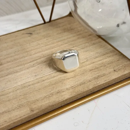 LUXE 11